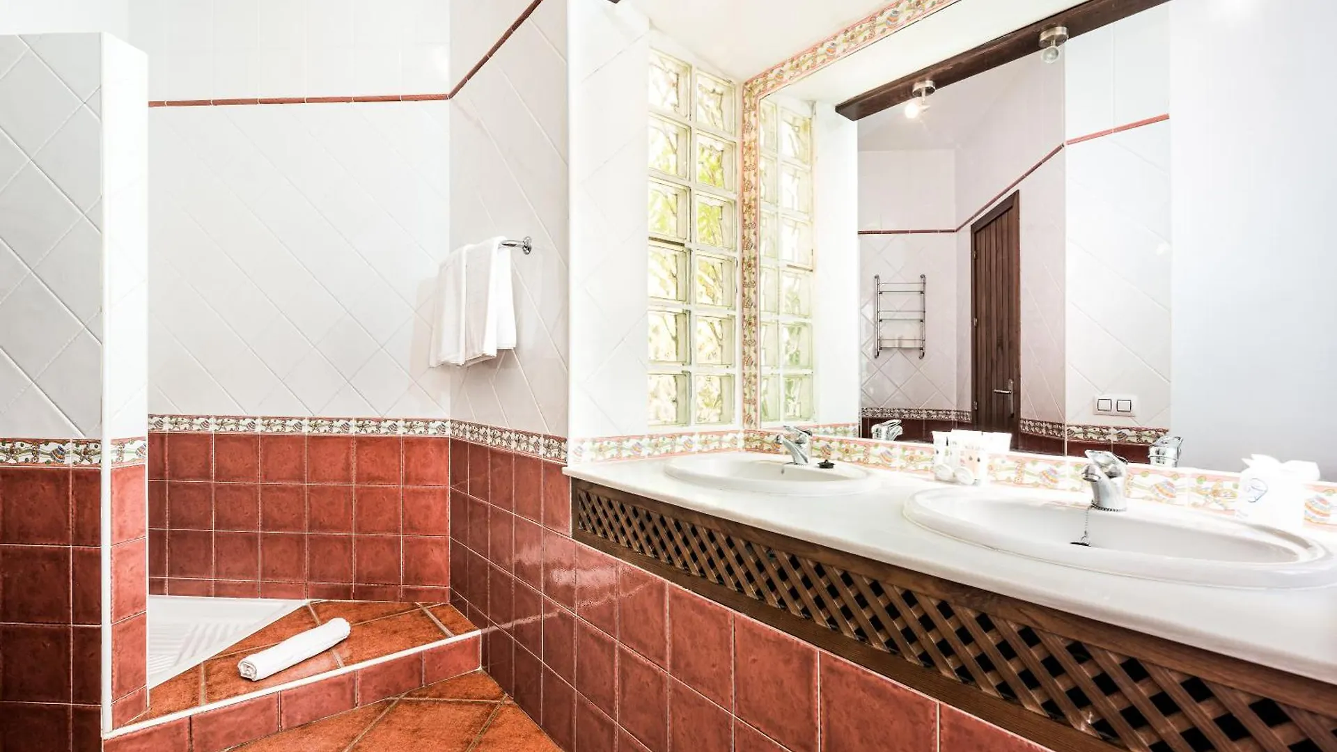 Hostal El Dorado San Jose  2*, San Jose (Almeria)