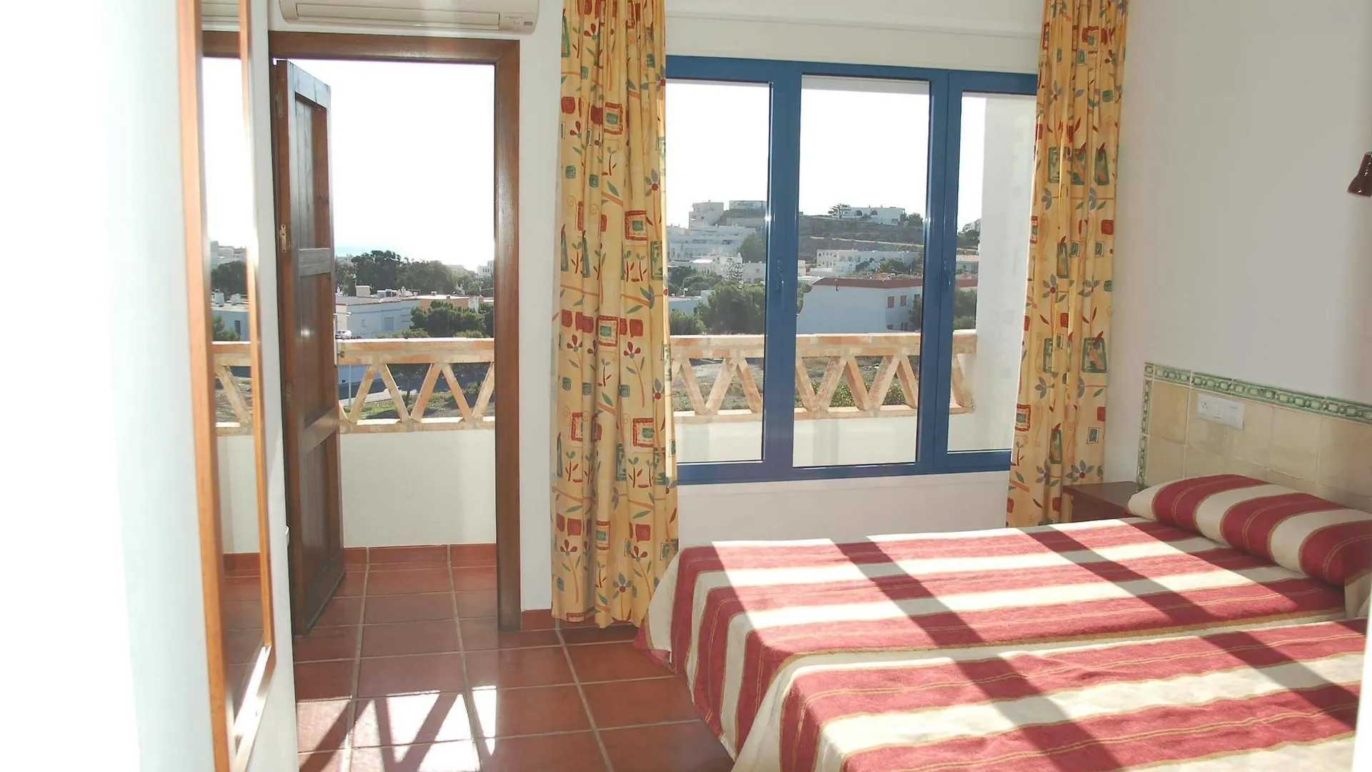Hostal El Dorado San Jose  2*, San Jose (Almeria)