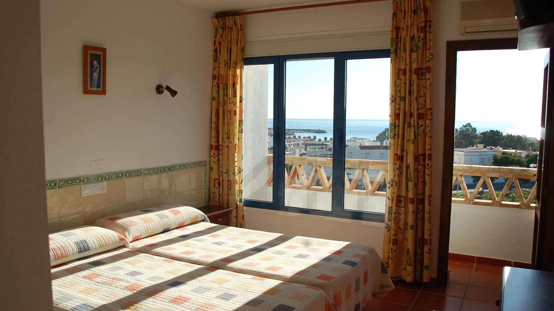 Hostal El Dorado San Jose  Guest house